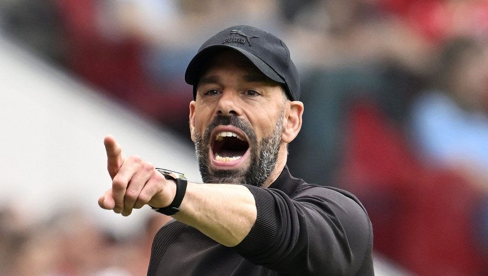 Bývalý kanonýr Van Nistelrooij už není trenérem fotbalistů Eindhovenu